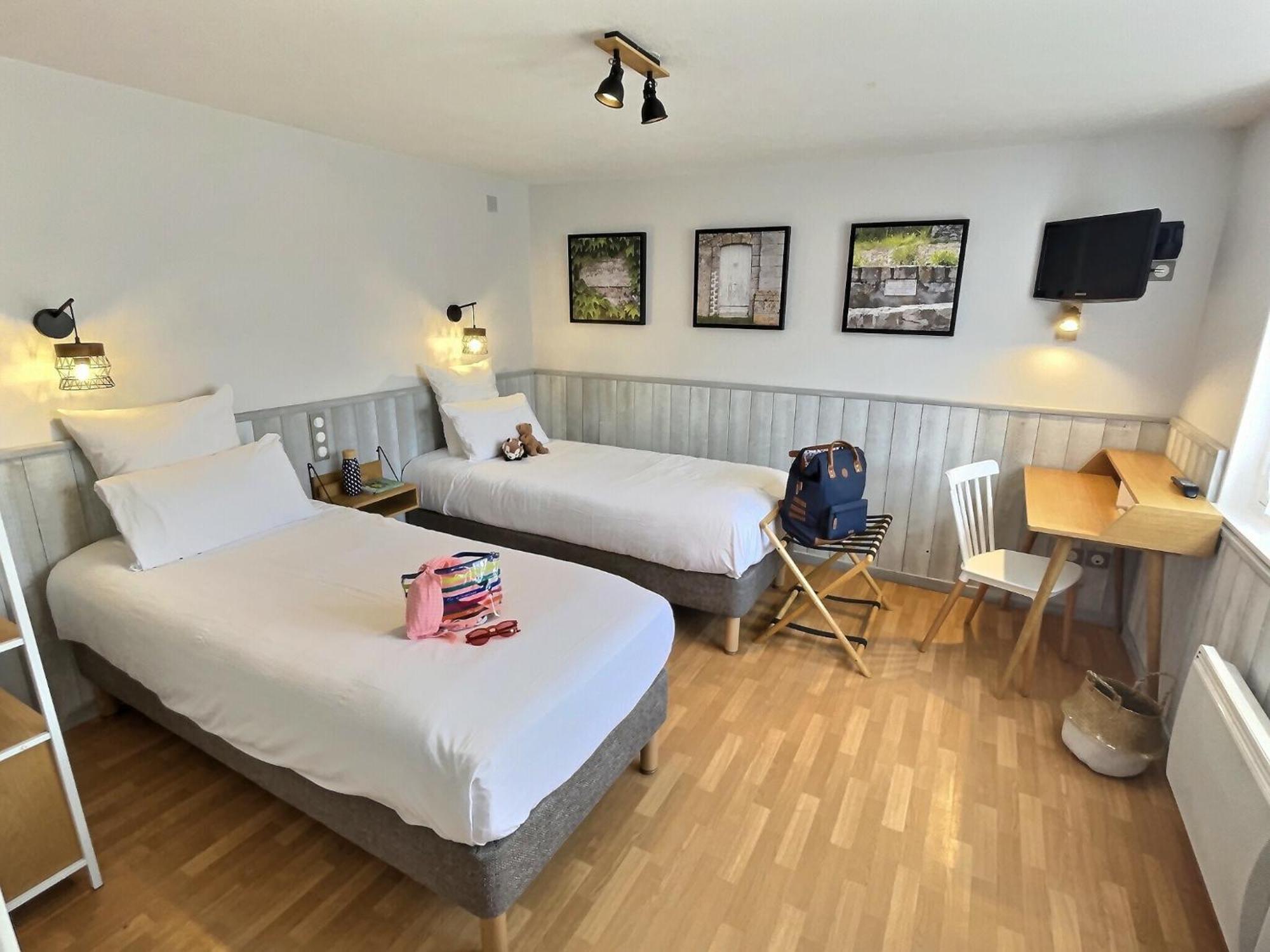 Logis Hotel Du Cygne Bracieux Δωμάτιο φωτογραφία